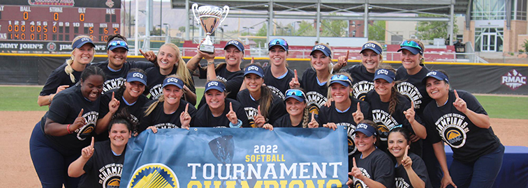 CCU Women's Softball Wins RMAC Championship